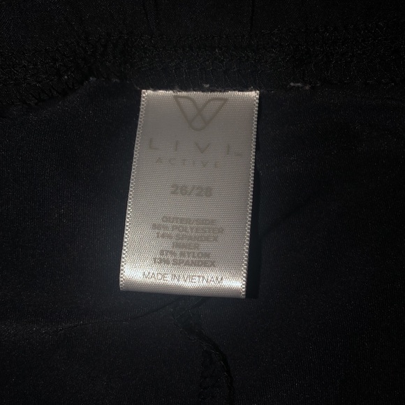 Livi active workout shorts 2 pair - Picture 4 of 5